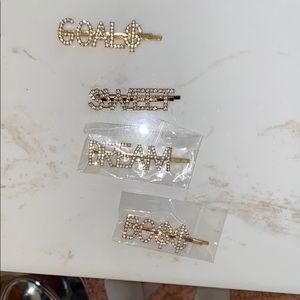 Never worn clips bundle $20